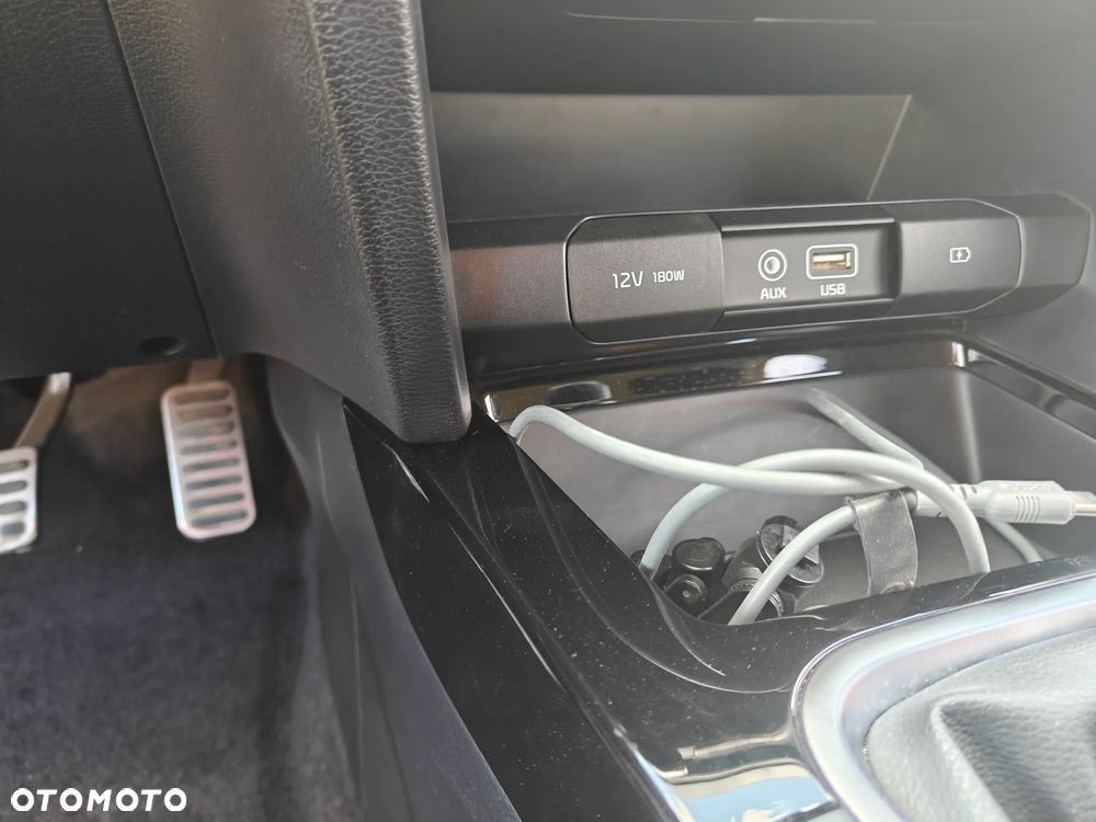 Kia Ceed 1.4 T-GDI L Business Line - 17