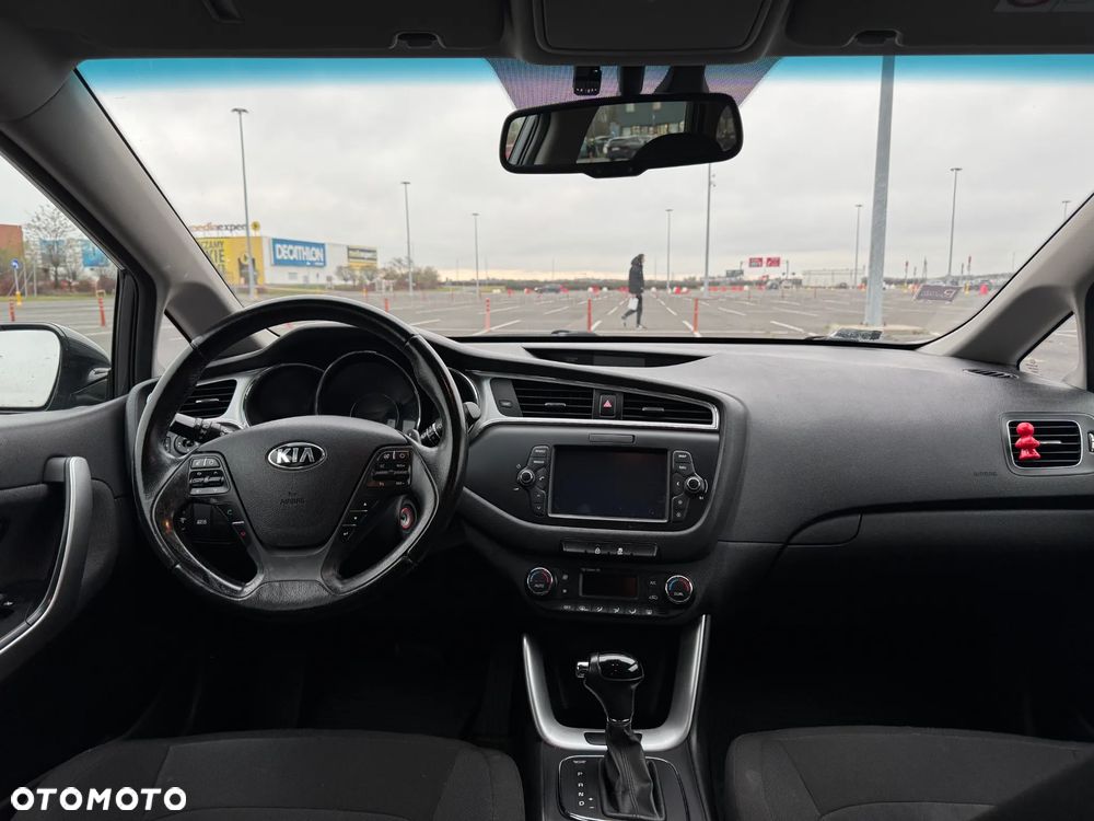 Kia Ceed 1.6 CRDi M DCT - 2