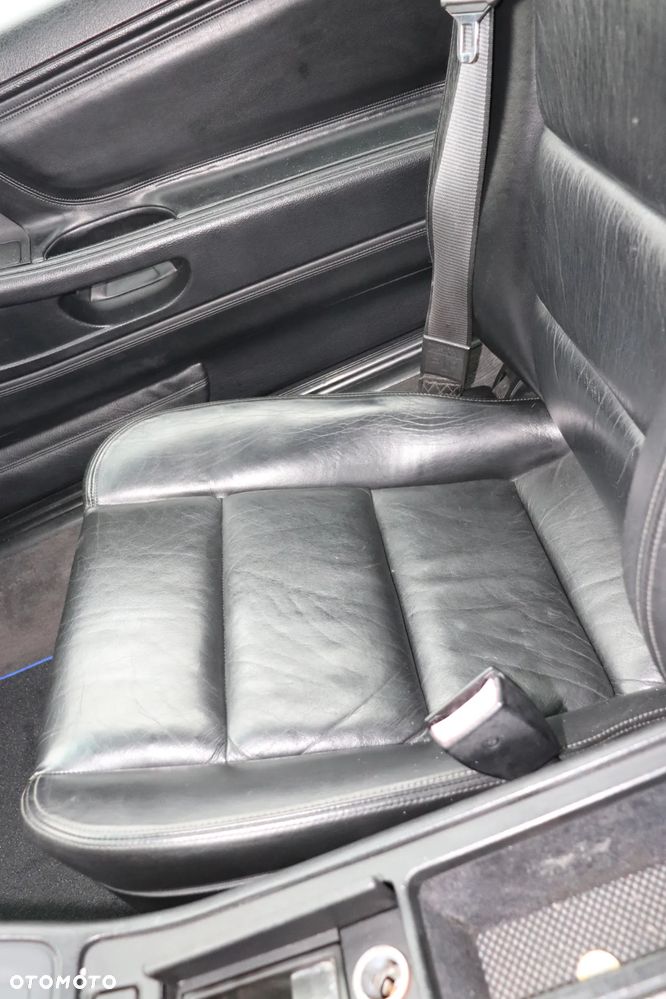 BMW Seria 8 - 25
