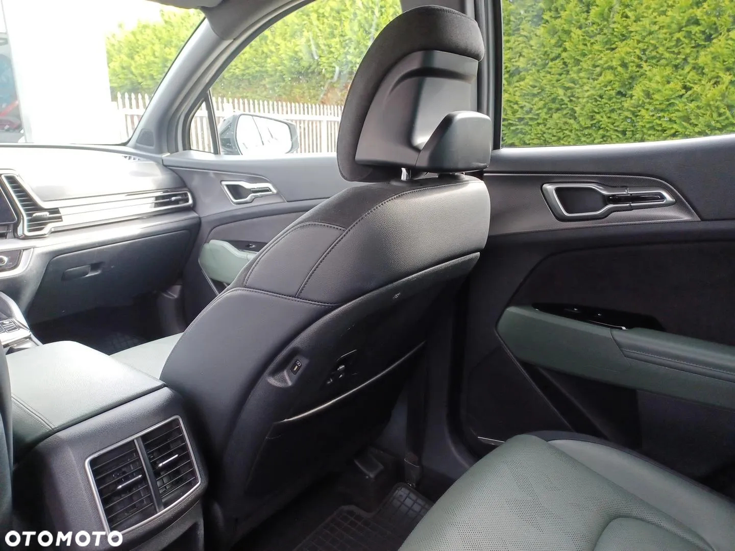 Kia Sportage 1.6 T-GDI HEV Anniversary 2WD - 28