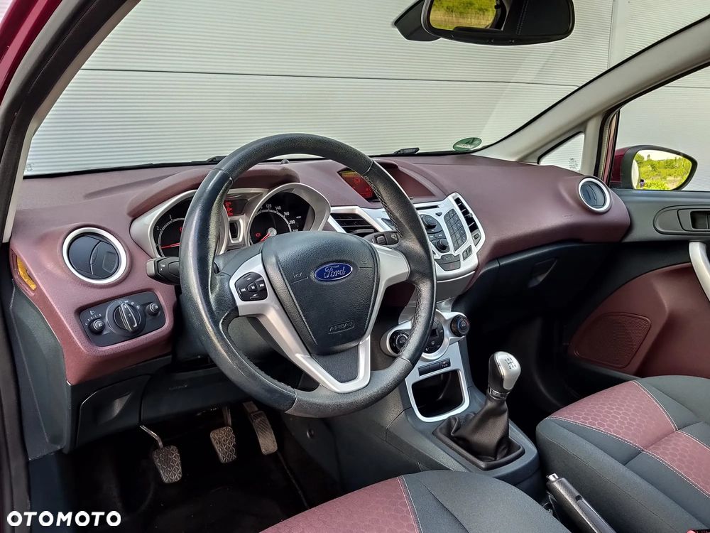 Ford Fiesta 1.4 Titanium - 11