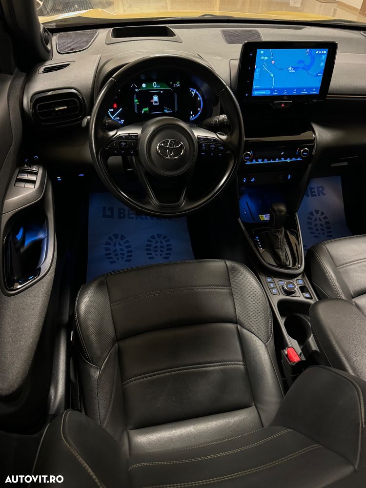 Toyota Yaris - 17