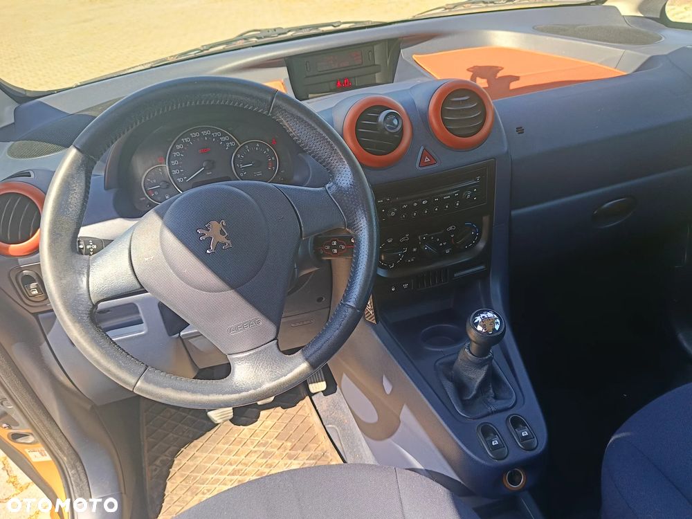 Peugeot 1007 1.4 Trendy - 16