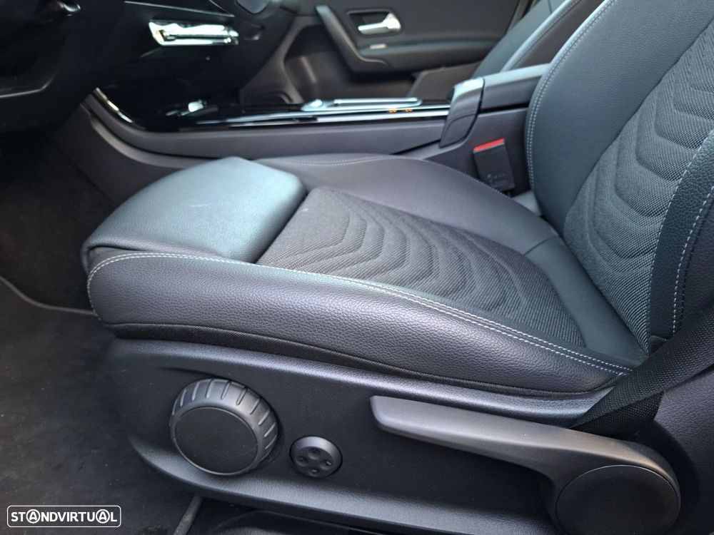 Mercedes-Benz A 200 Standard - 15