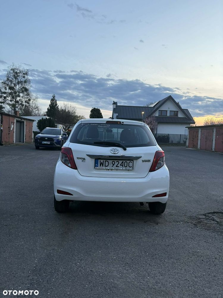 Toyota Yaris 1.4 D-4D Active - 5