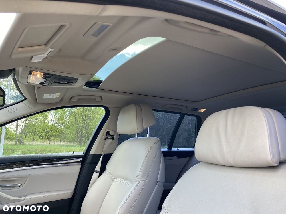 BMW Seria 5 530d xDrive Luxury Line - 22