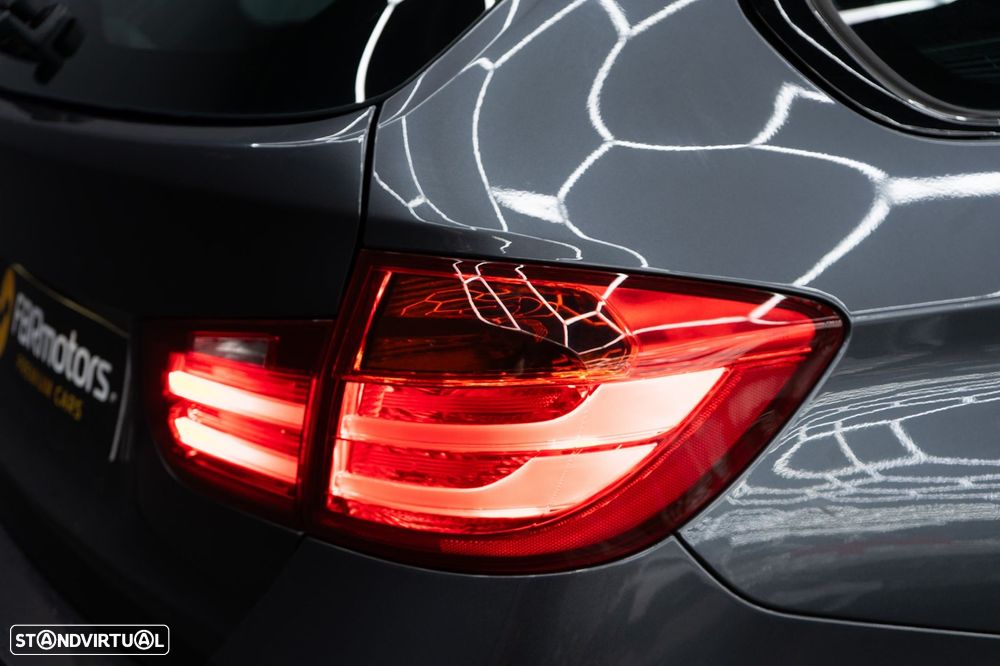 BMW 320 d Pack M - 18