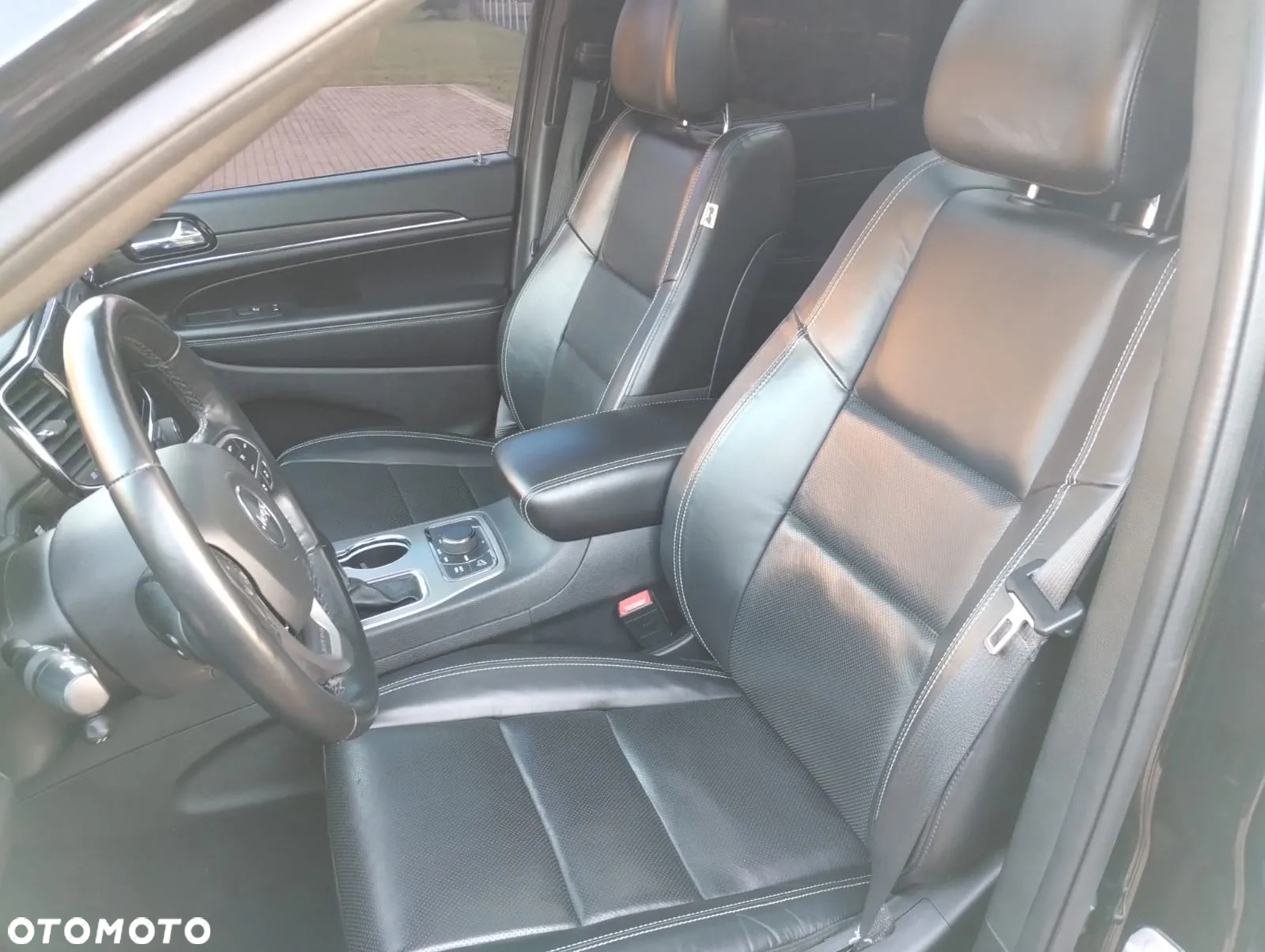 Jeep Grand Cherokee - 11