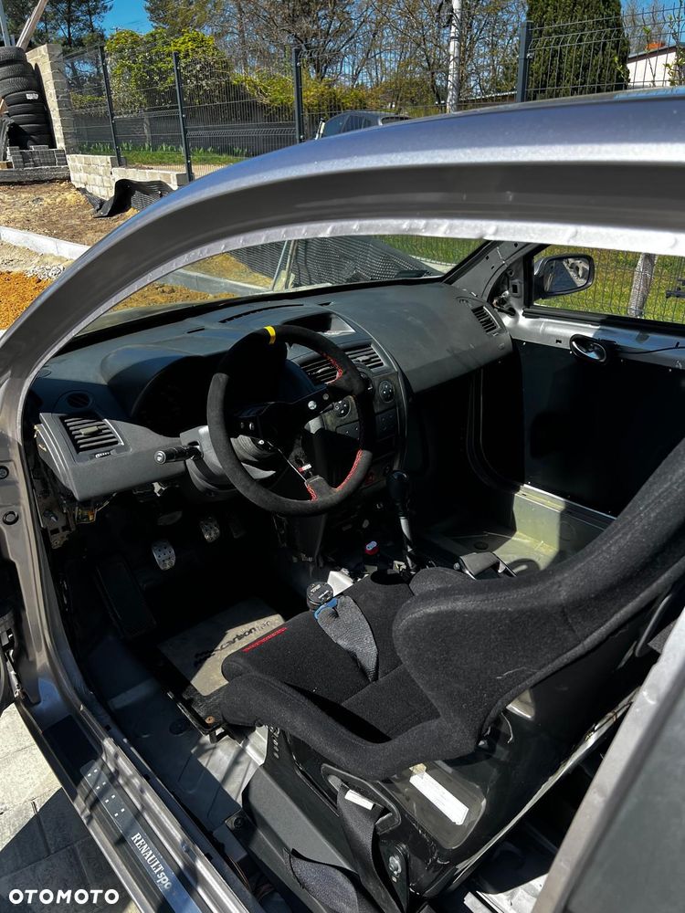 Renault Megane 2.0 Sport - 6