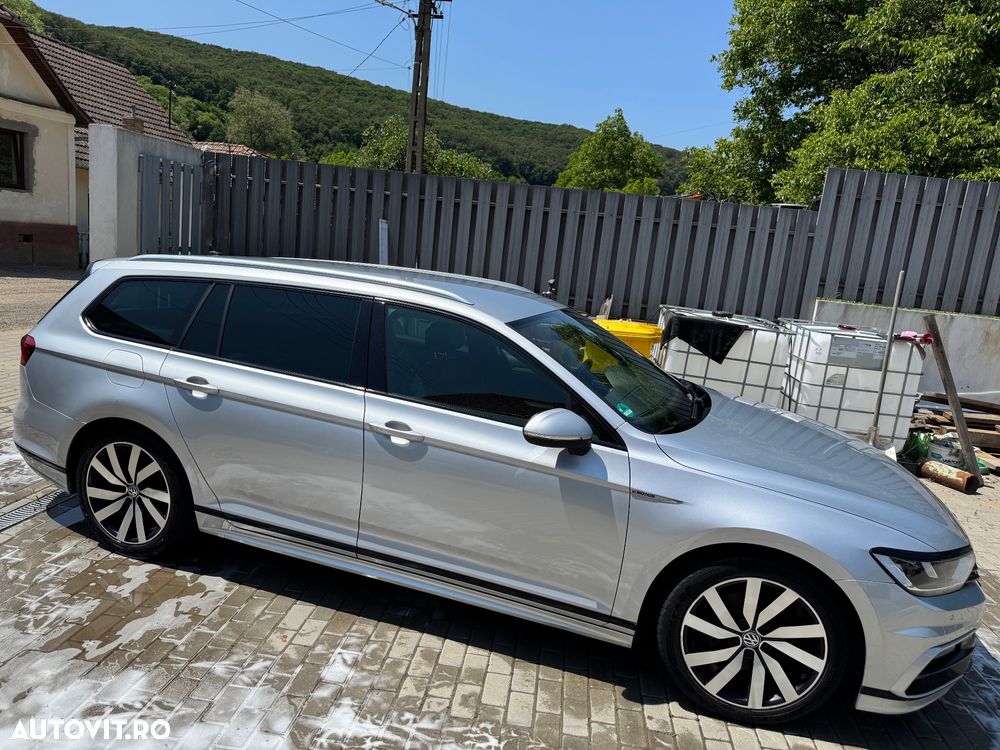 Volkswagen Passat 2.0 TDI DSG 4Motion R Executive - 4