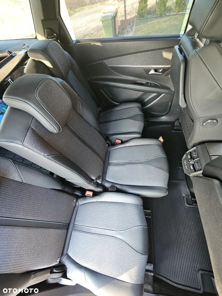 Peugeot 5008 1.5 BlueHDi Allure S&S EAT8 - 32