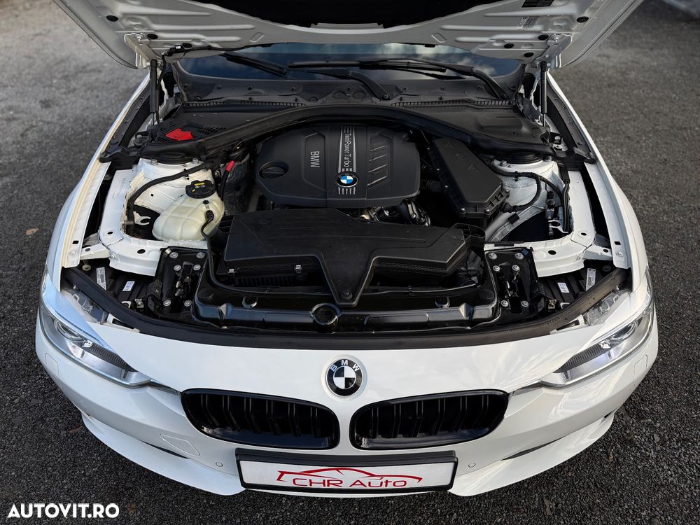 BMW Seria 3 318d Blue Performance - 38