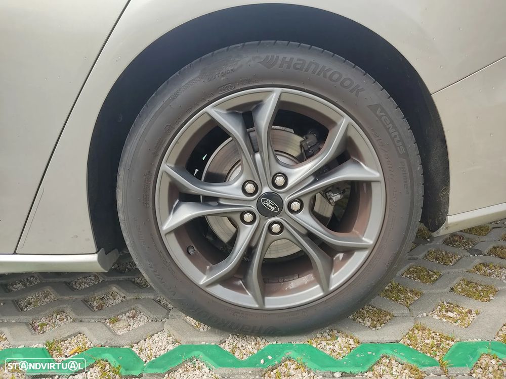 Ford Focus SW 1.0 EcoBoost ST-Line - 15