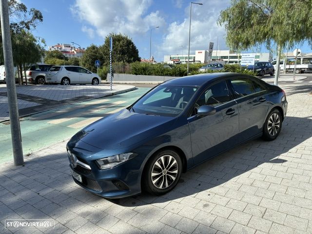 Mercedes-Benz A 180 Limousine d Style Plus Aut. - 25