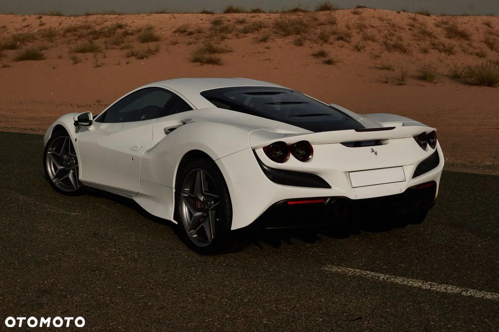 Ferrari F8 Tributo - 2