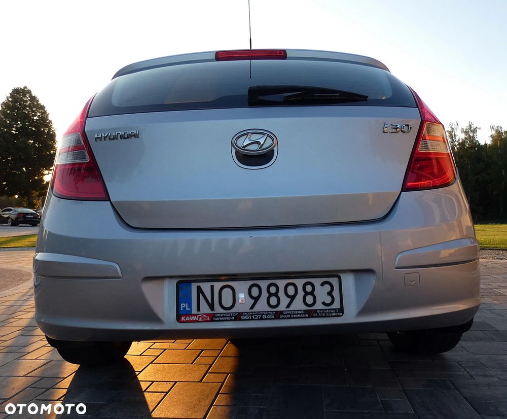 Hyundai i30 1.4 Comfort World Cup - 17