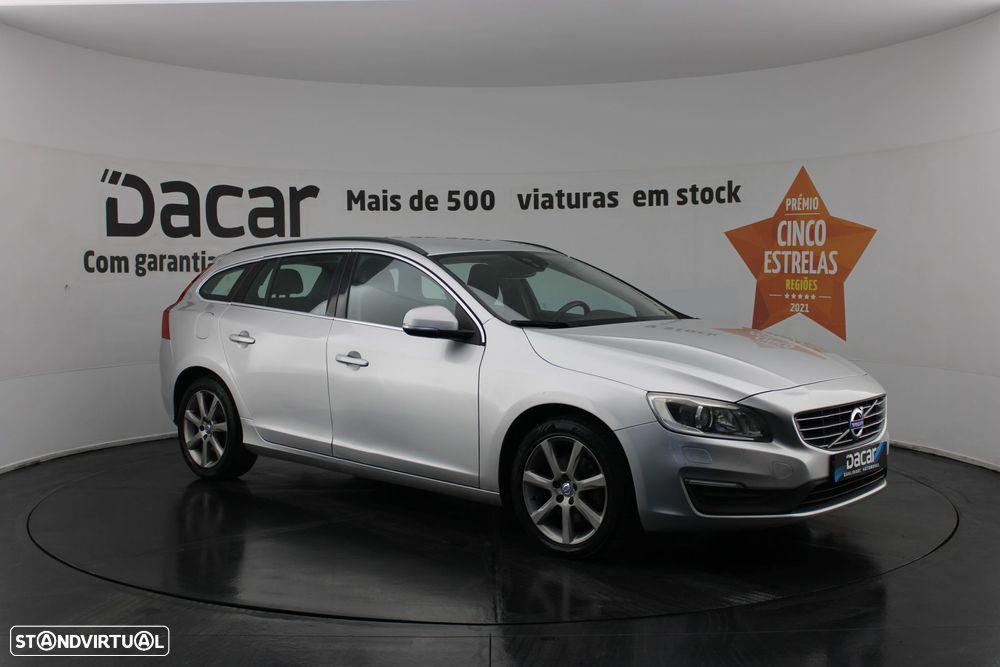 Volvo V60 2.0 D3 Momentum - 2