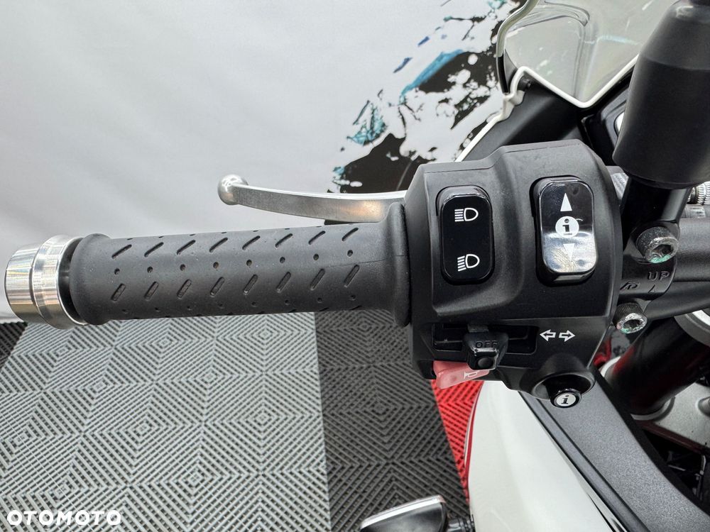Triumph Tiger - 23