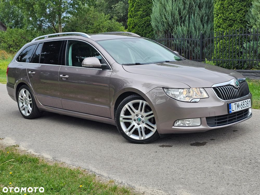 Skoda Superb 2.0 TDI Green tec Elegance - 24