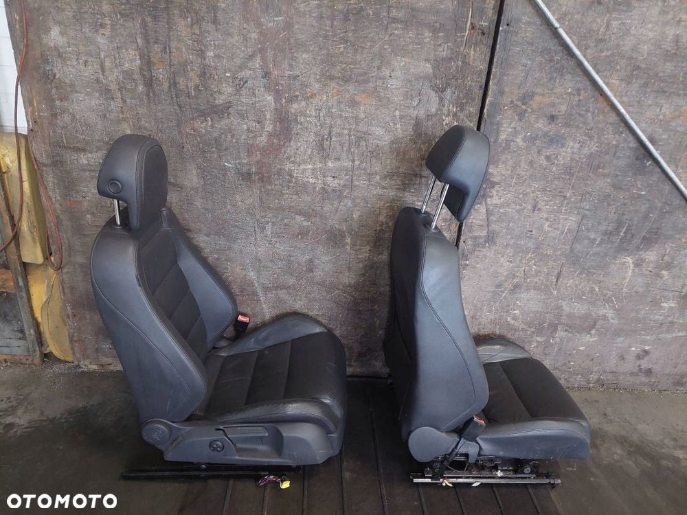 FOTELE KOMPLET LEWY PRAWY KANAPA TYŁ + BOCZKI VOLKSWAGEN GOLF V GTI SKÓRA - 4