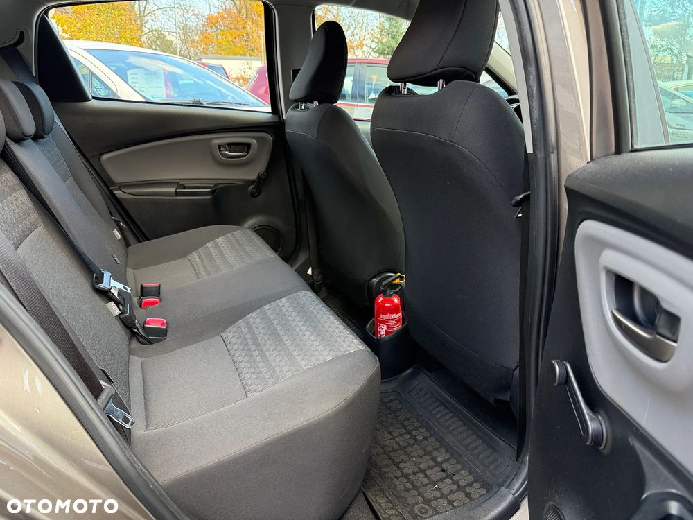 Toyota Yaris 1.33 Active EU6 - 15