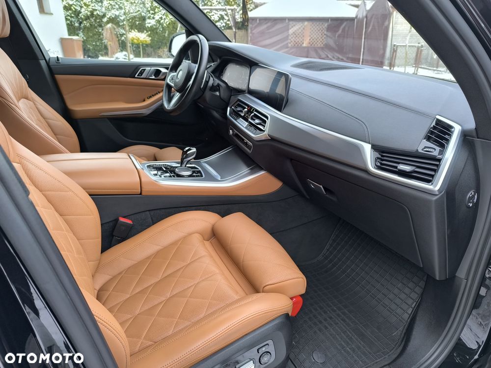 BMW X5 xDrive40i - 26