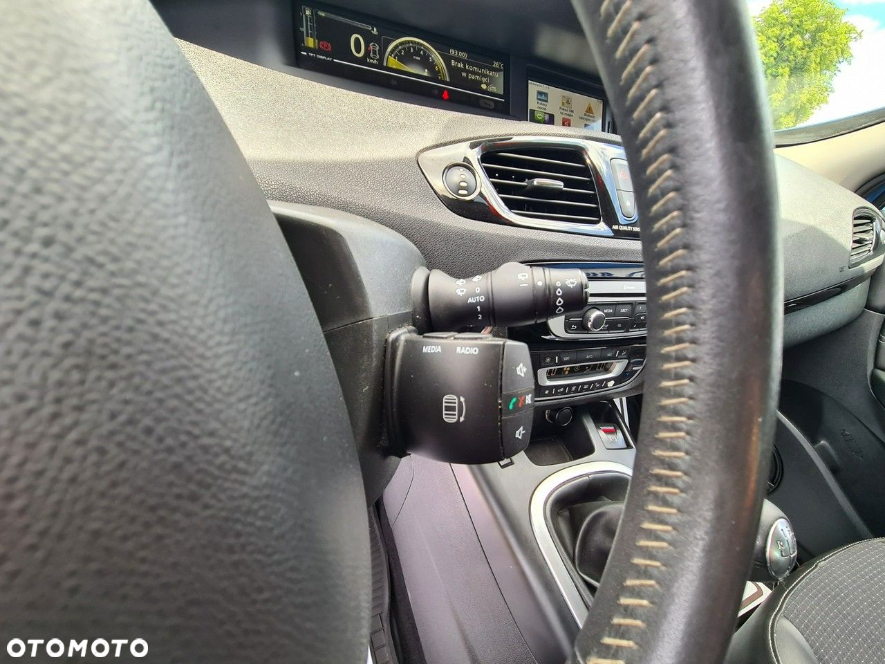 Renault Scenic ENERGY TCe 115 Bose Edition - 17