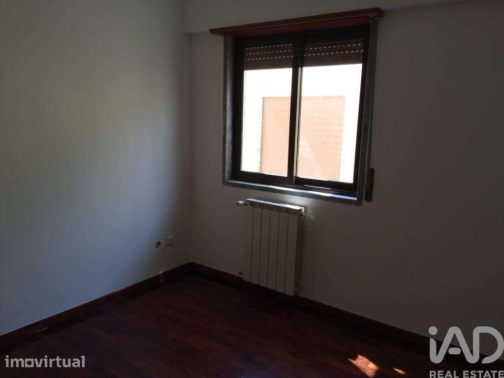 Moradia isolada T5 em Rio de Mouro de 232,5 m2 - Grande imagem: 5/35