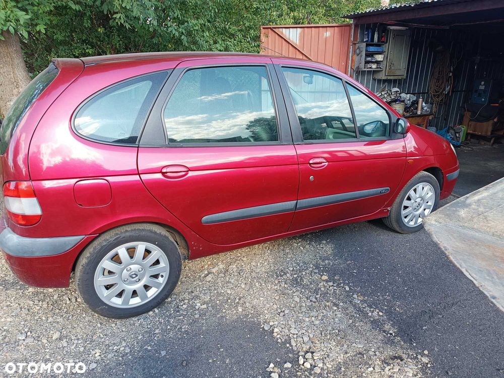Renault Scenic - 8