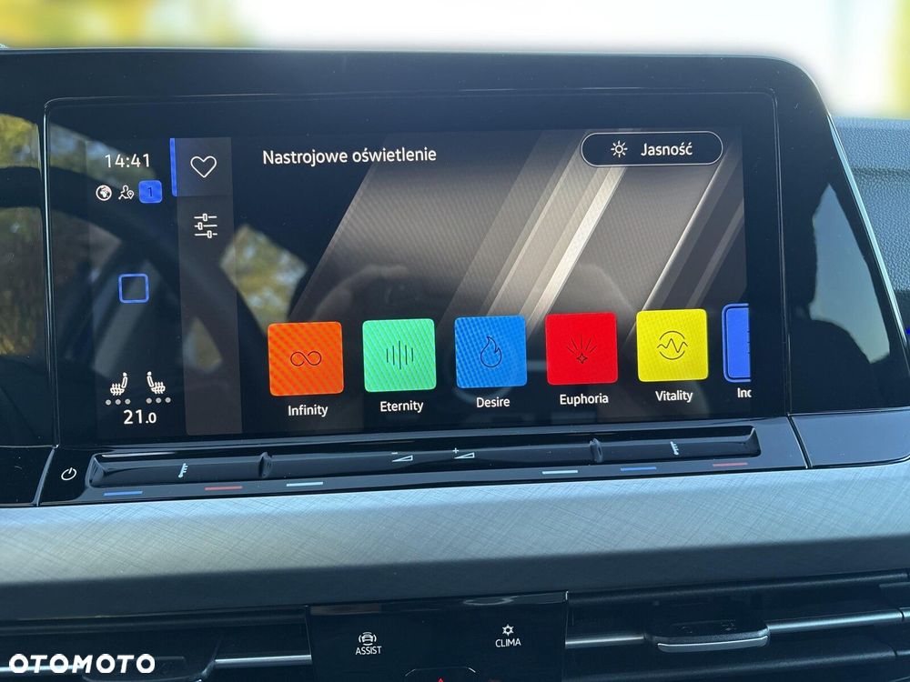 Volkswagen Golf - 26