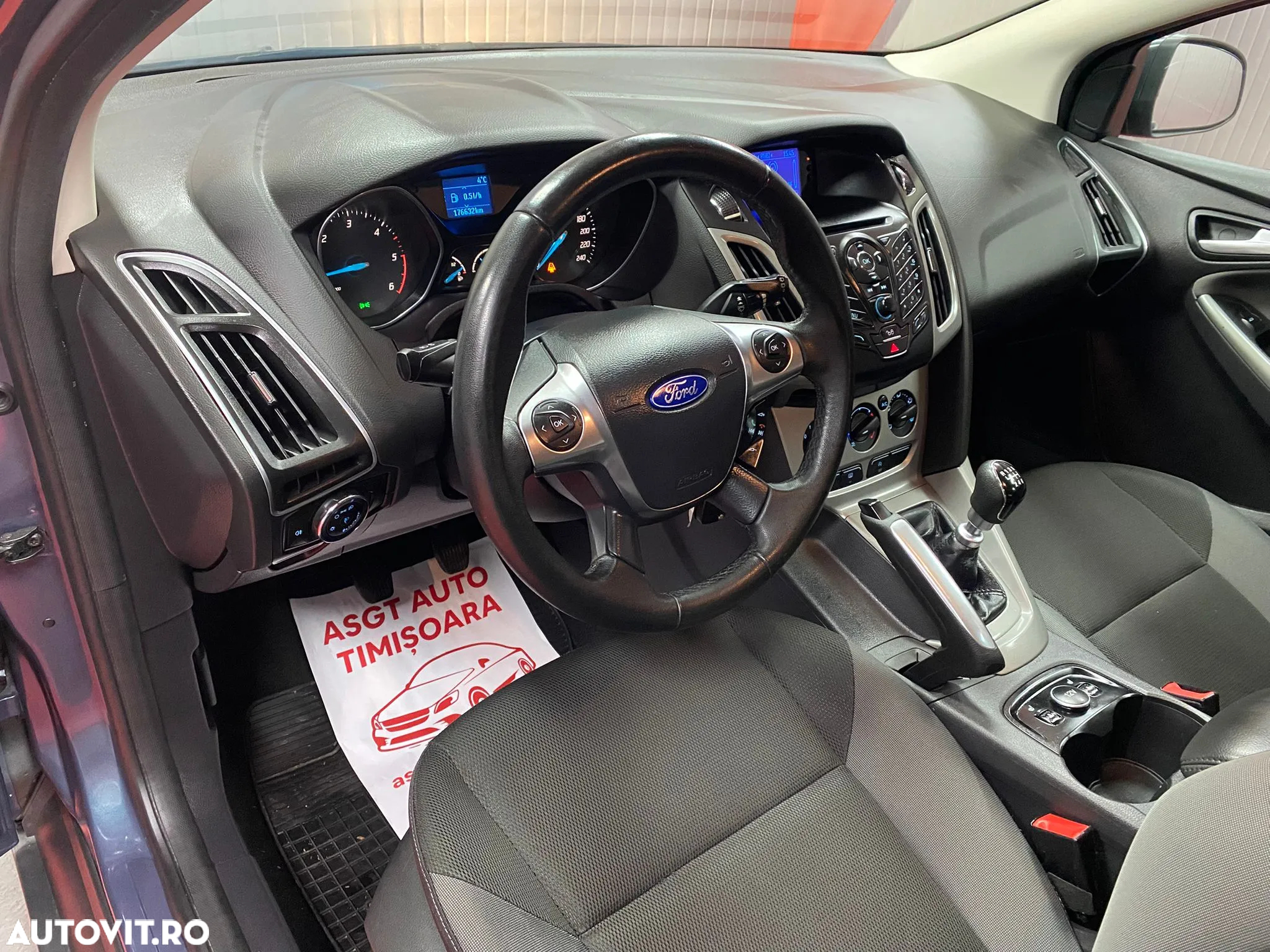 Ford Focus - 9