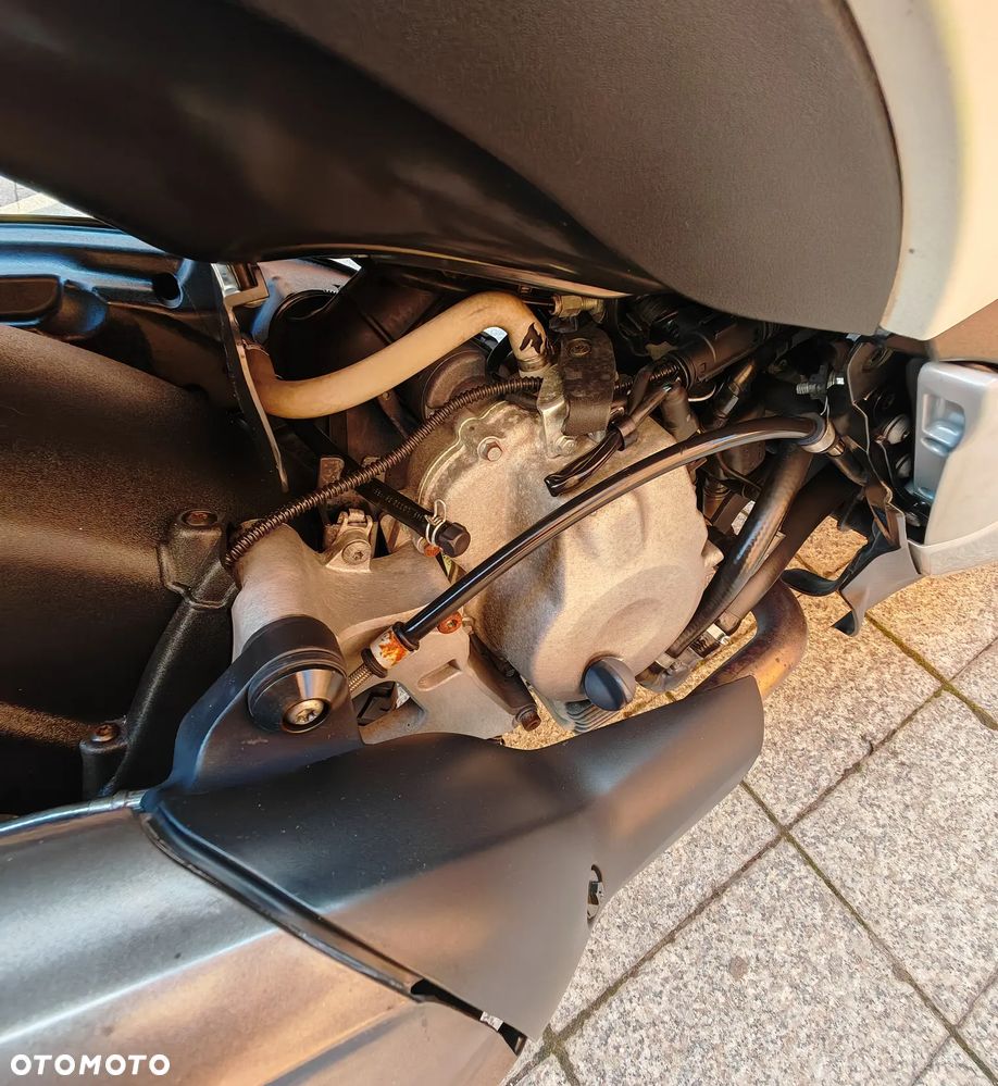 Piaggio Beverly - 14