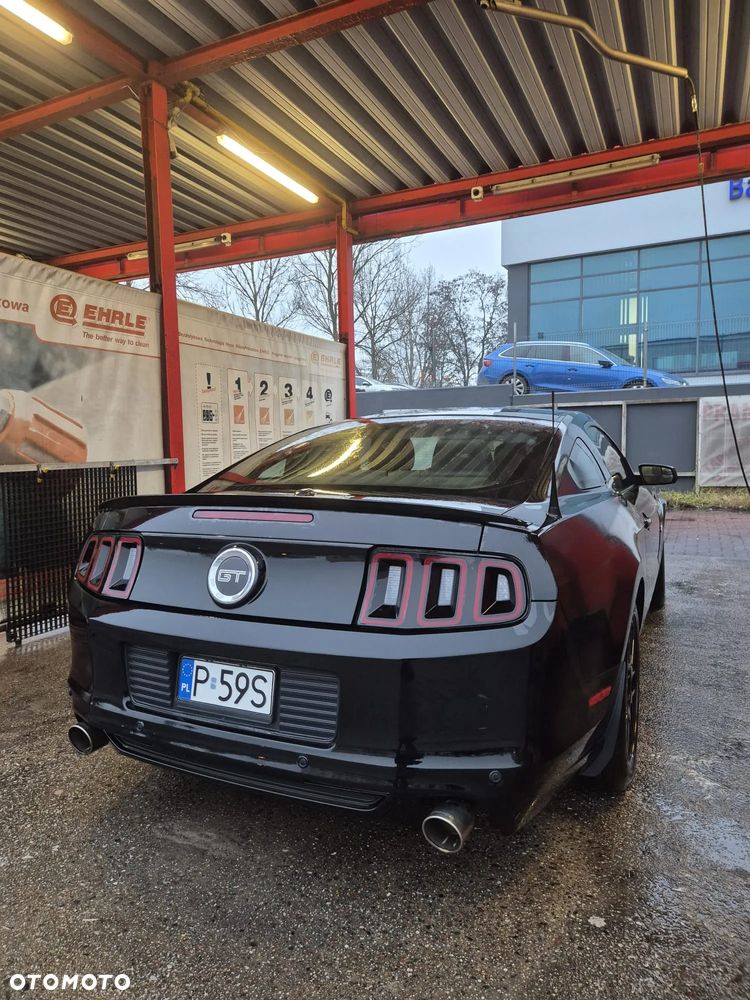 Ford Mustang 5.0 V8 GT - 6