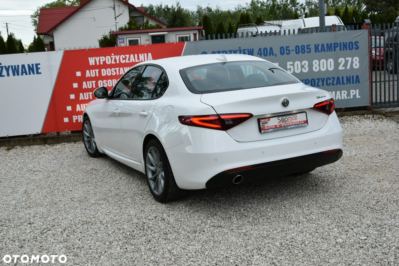 Alfa Romeo Giulia 2.2 Diesel - 22
