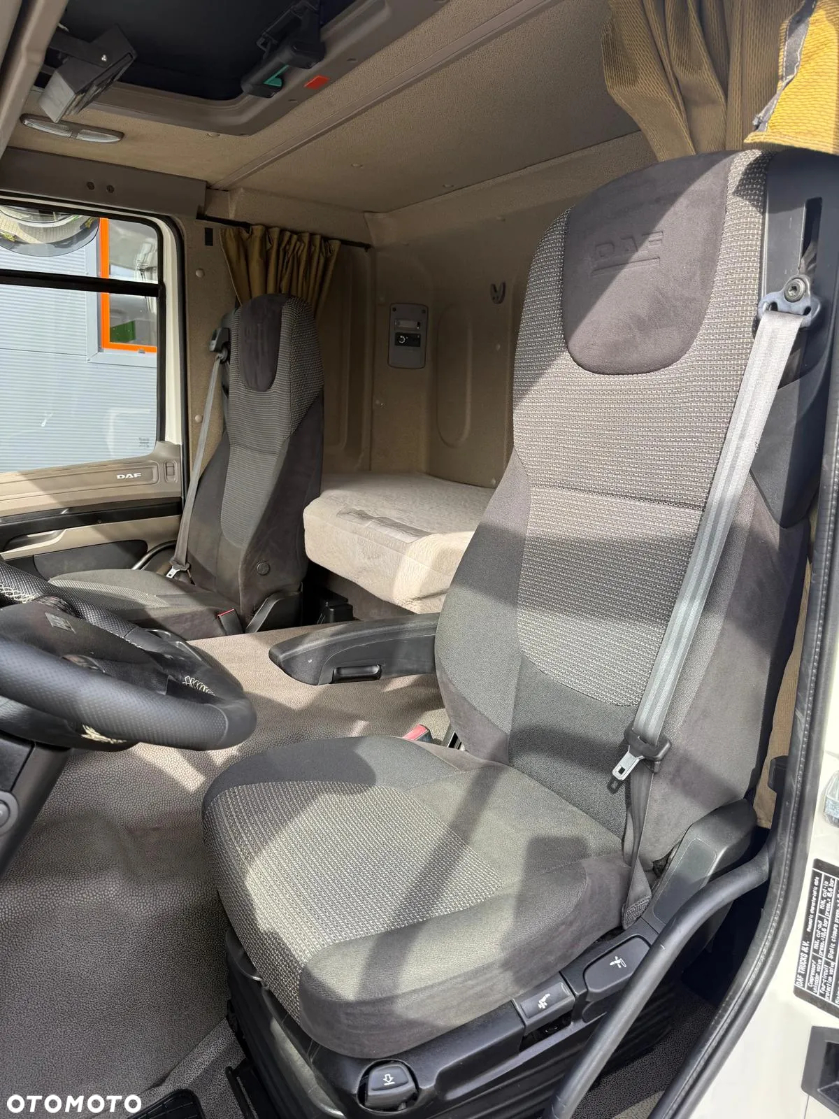 DAF DAF CF XF 75.360 // 6x2 // E5 // chłodnia 21 Epal // sypialka // klima // winda pod spód - 27