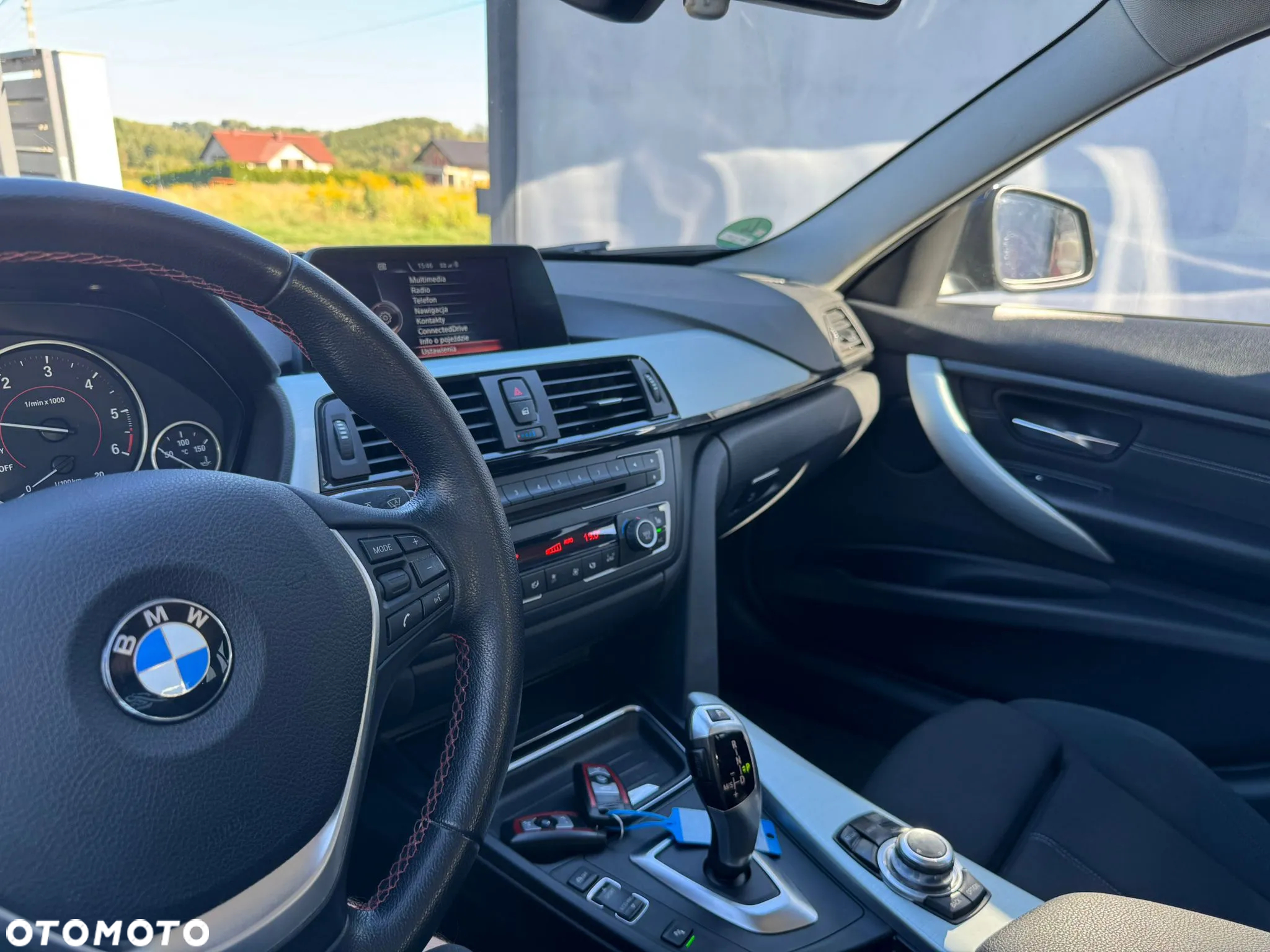 BMW Seria 3 318d Touring Sport Line - 15