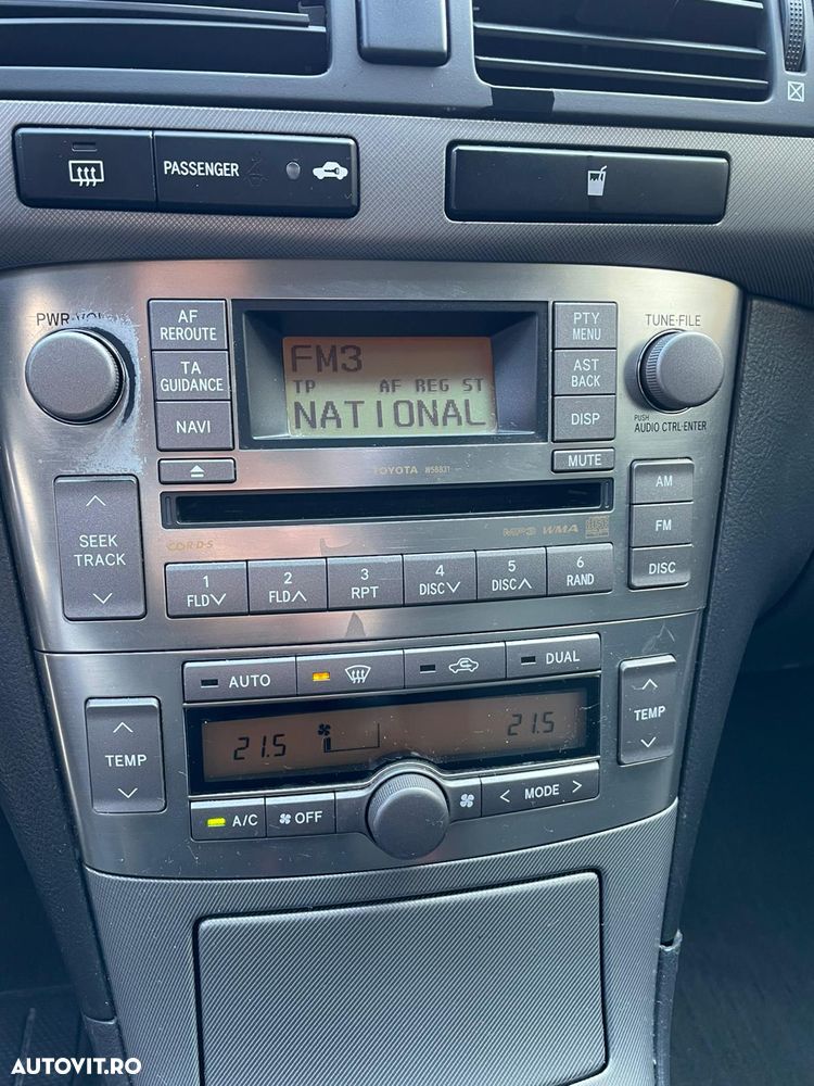 Toyota Avensis 2.0 D-4D Sedan Luna - 7