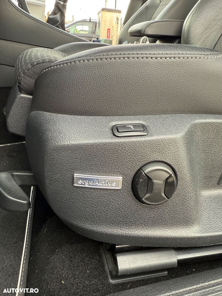 Volkswagen Golf - 9