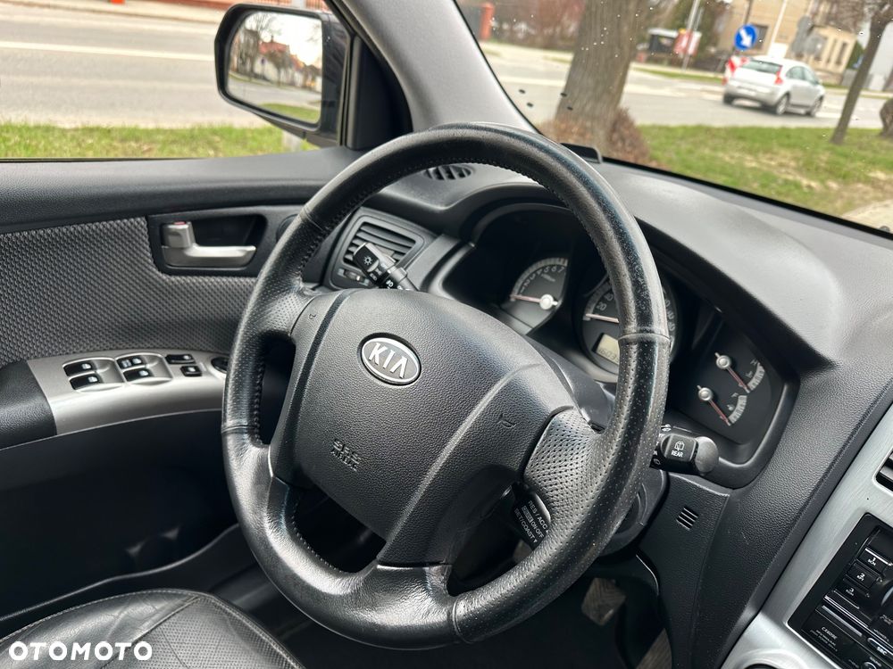 Kia Sportage 2.0 LX - 21