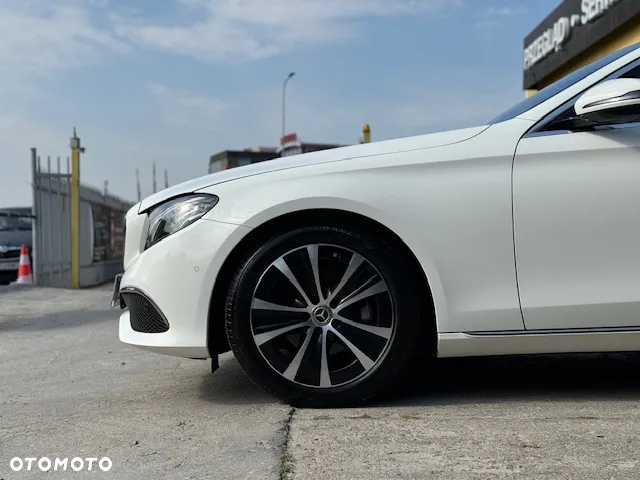 Mercedes-Benz Klasa E 220 d 9G-TRONIC - 22