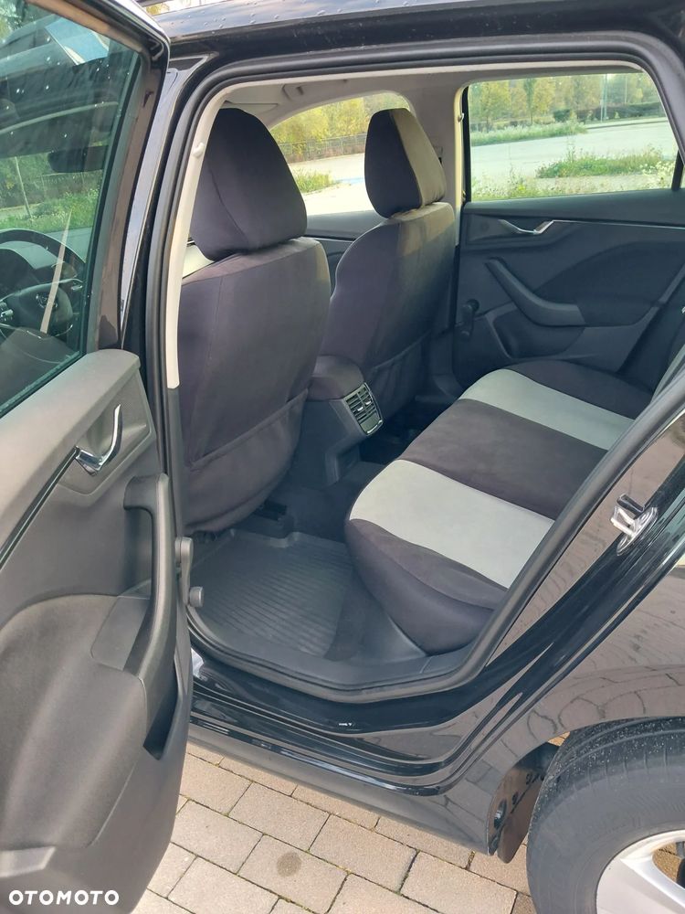 Skoda Kamiq 1.0 TSI Ambition - 8