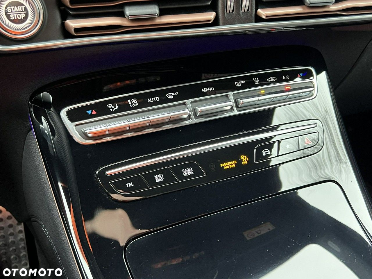 Mercedes-Benz EQC - 34