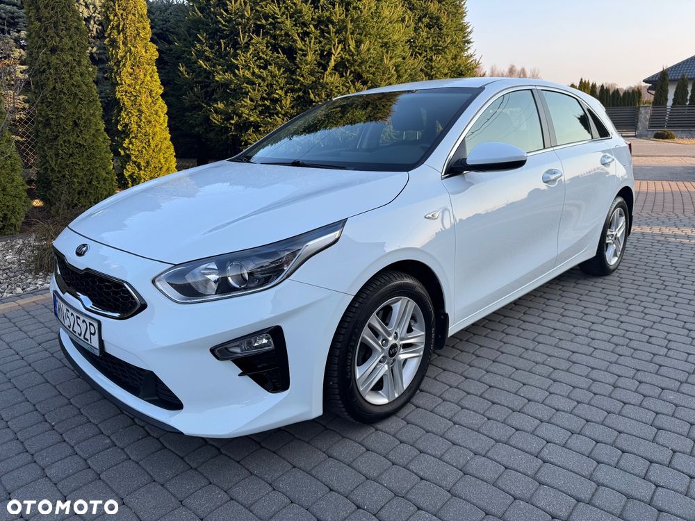 Kia Ceed 1.6 CRDi mHEV M - 3