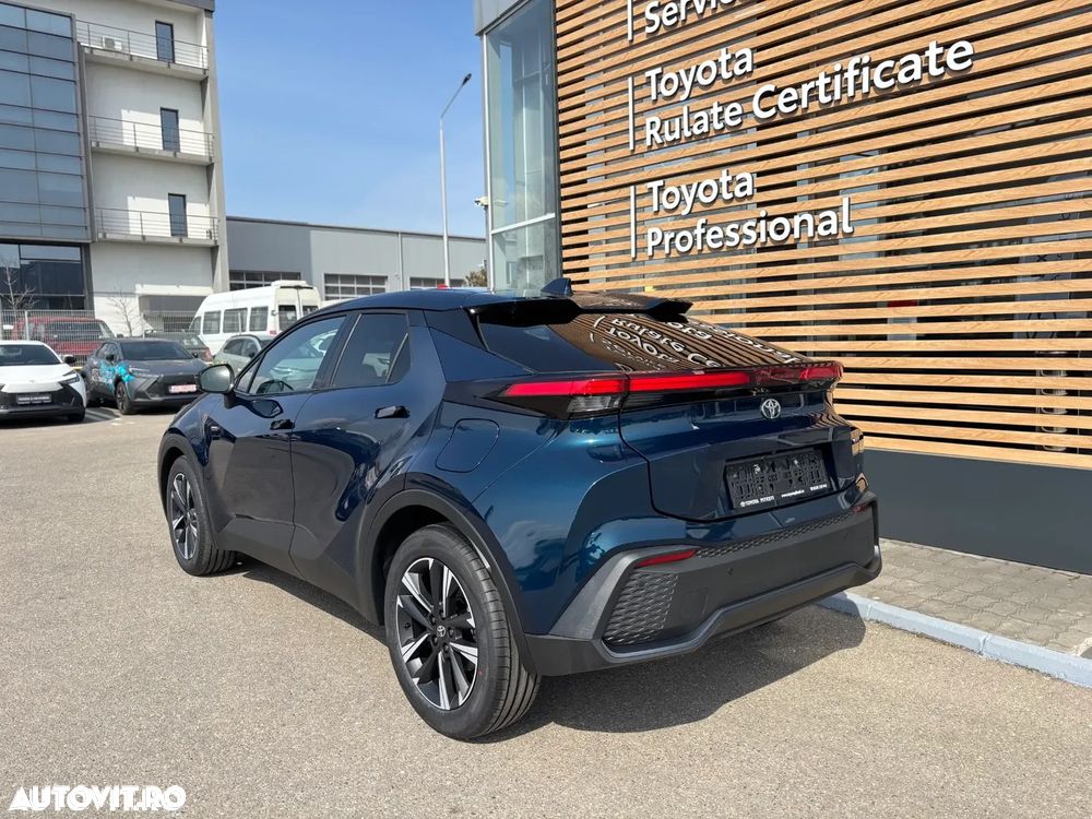 TOYOTA C-HR 2026 — imagine 3