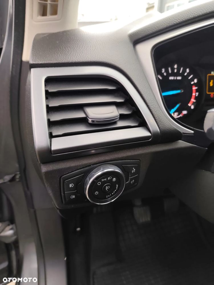 Ford Mondeo 1.5 EcoBoost Trend - 9