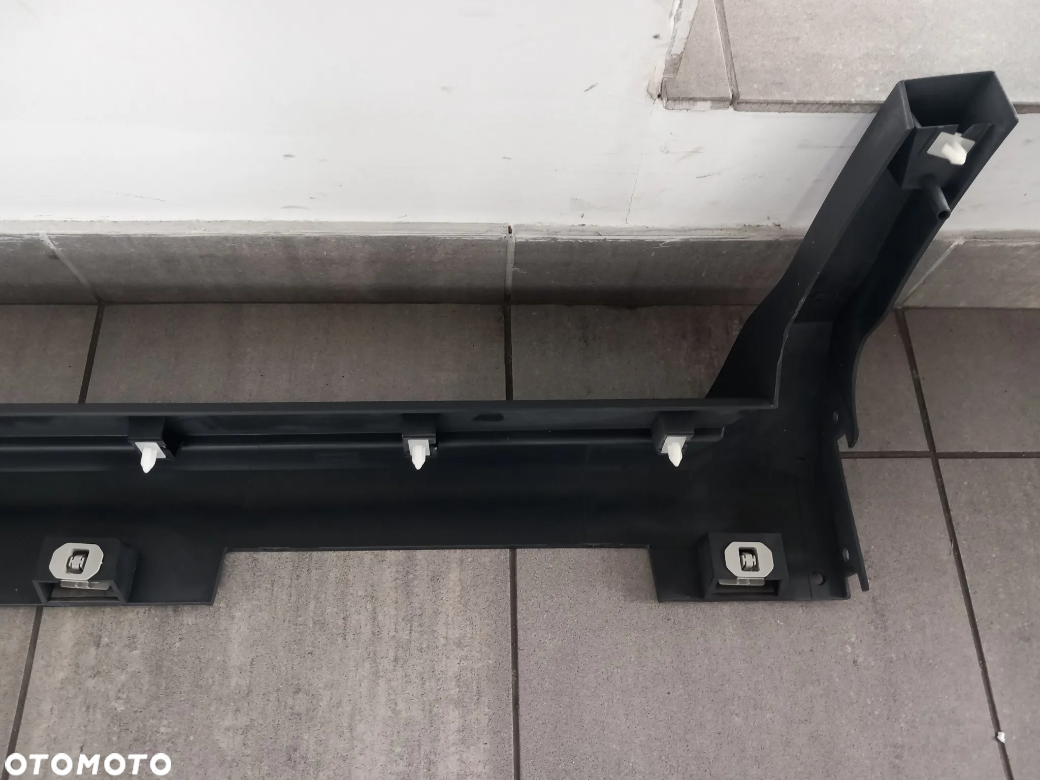 Listwa progu prawa Ford Kuga 2013-2020 1818210 - 6