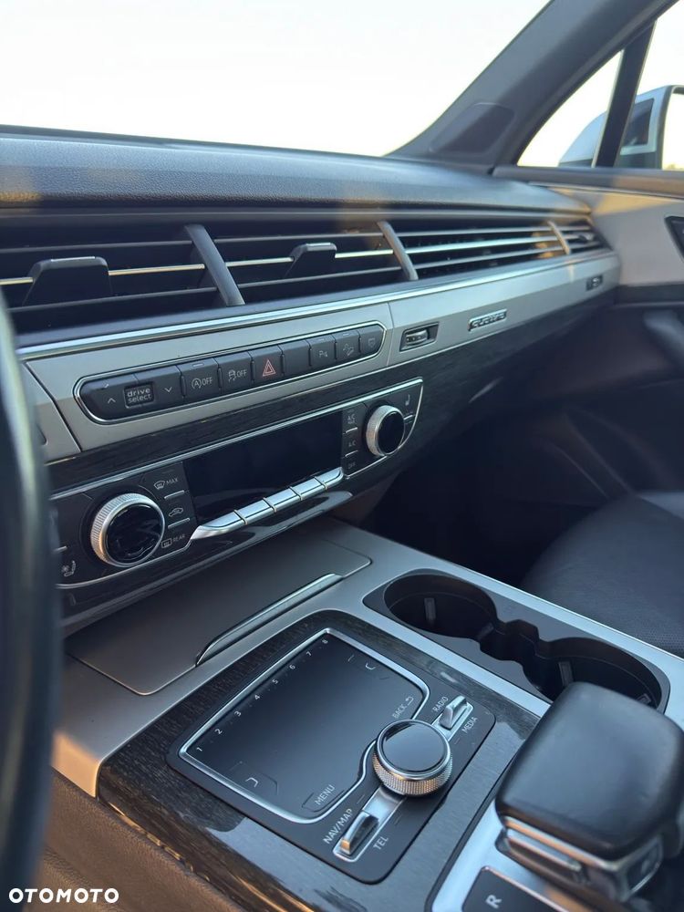 Audi Q7 - 15