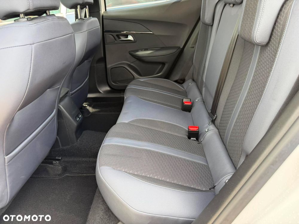 Peugeot 2008 1.5 BlueHDi Allure S&S EAT8 - 22