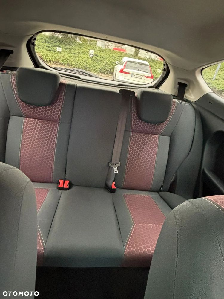 Ford Fiesta 1.4 Titanium - 16