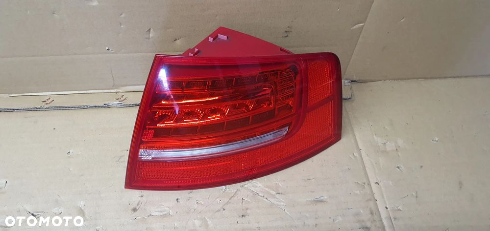 Lampa prawy tył tylna prawa LED Audi A8 D3 4E0945096H - 2